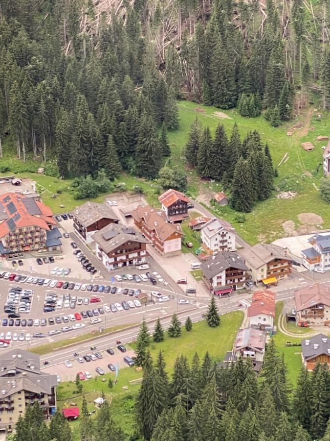 Casa Doleda Lägenhet Alba di Canazei Exteriör bild